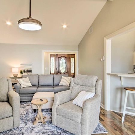 Gilbert Lakefront Retreat With Private Dock! Hollywood Point Esterno foto