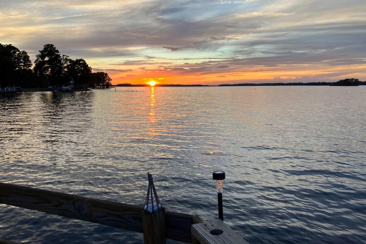 Gilbert Lakefront Retreat With Private Dock! Hollywood Point Esterno foto